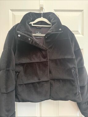 ALO Yoga Black Corduroy Cropped Puffer Jacket